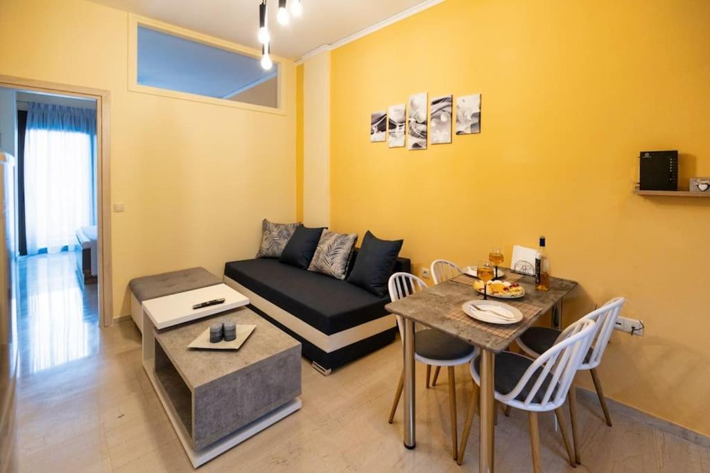 Eleni'S Apartment In The Center Of Chania Chrissi Akti Chania Exterior foto